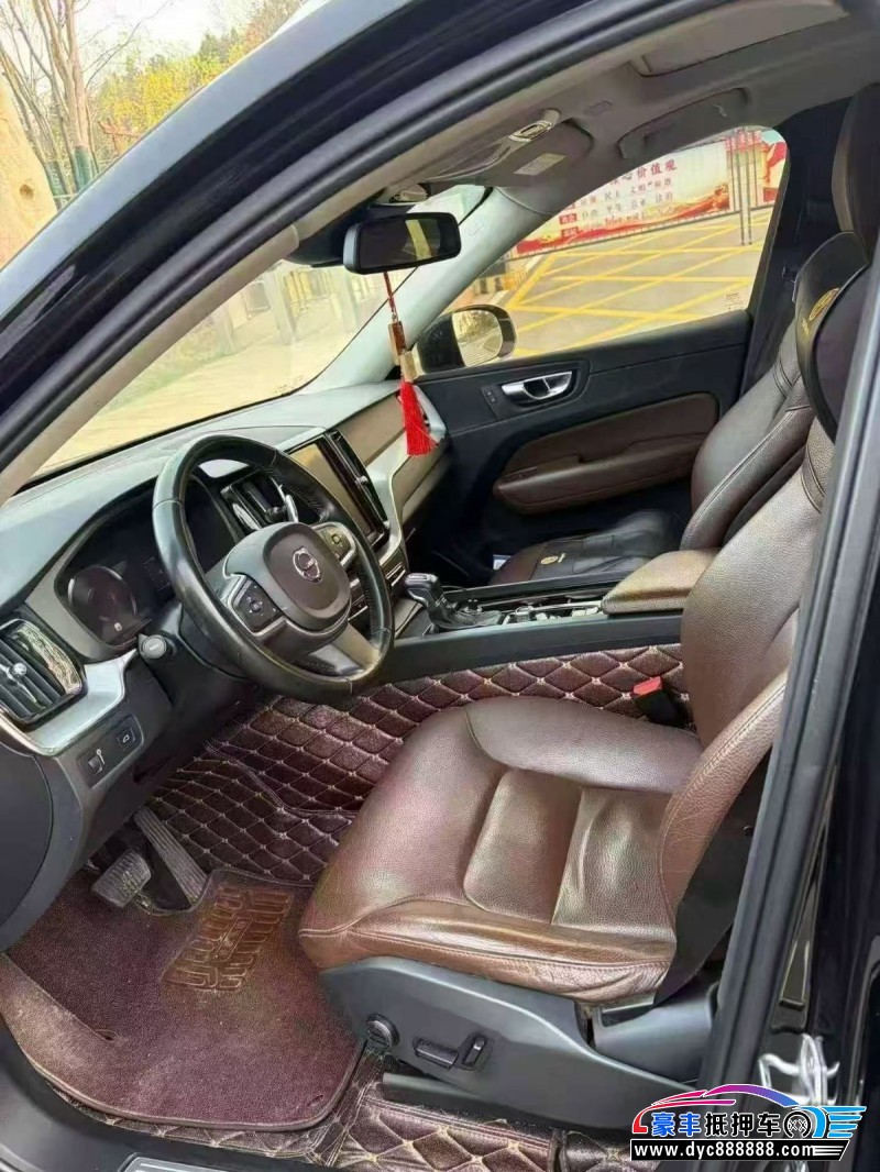 18年沃尔沃XC60轿车抵押车出售
