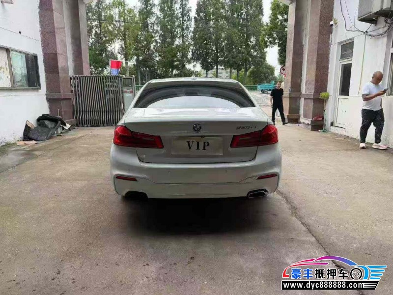 18年宝马5系轿车抵押车出售