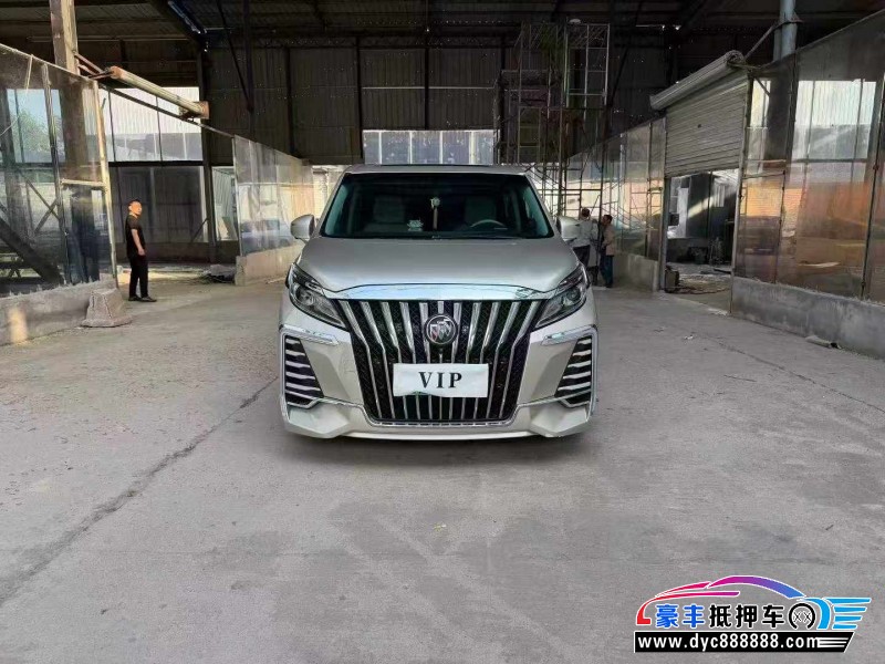 抵押车出售20年别克GL8轿车