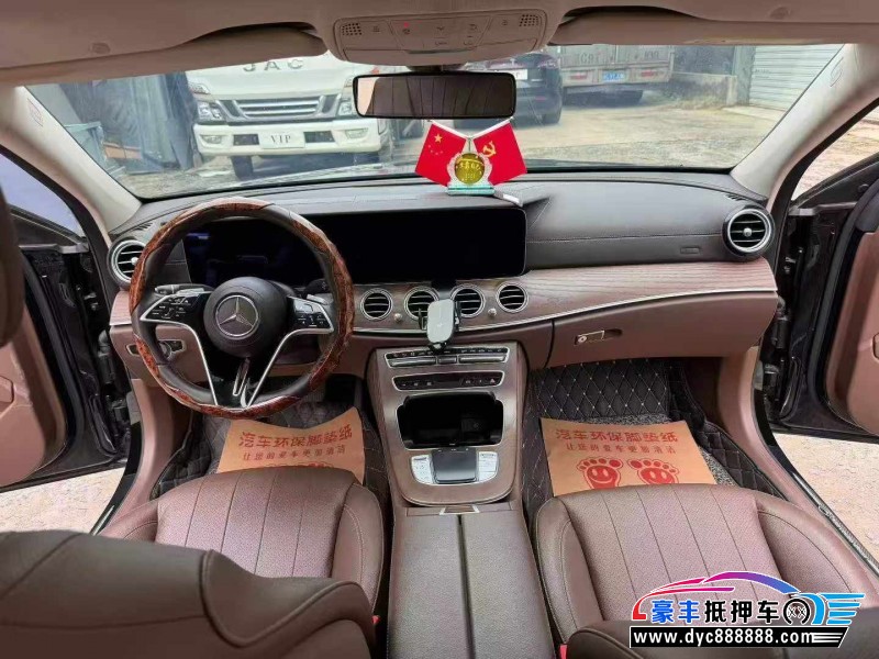 22年奔驰E轿车抵押车出售