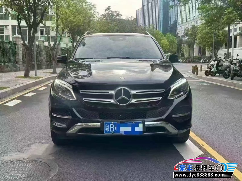 19年奔驰GLE轿车抵押车出售
