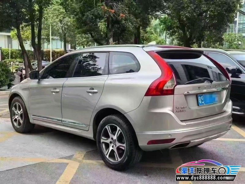 15年沃尔沃XC60轿车抵押车出售