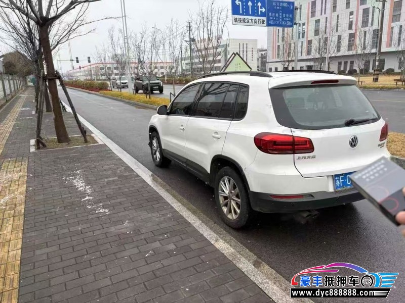 17年大众途观轿车抵押车出售