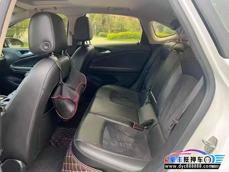 15年别克威朗轿车抵押车出售
