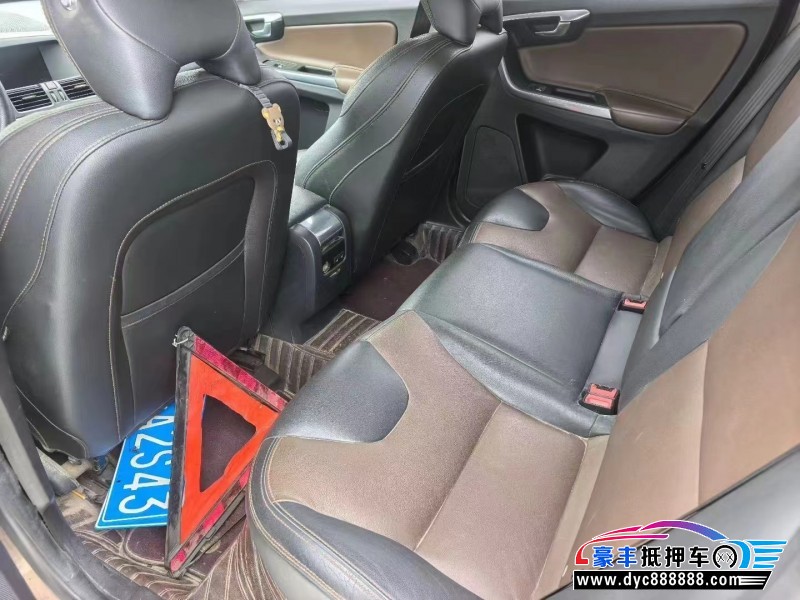 18年沃尔沃XC60轿车抵押车出售