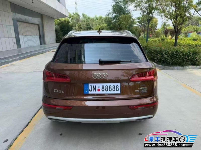 19年奥迪Q5SUV抵押车出售