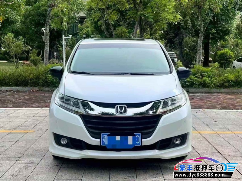 抵押车出售17年本田奥德赛轿车