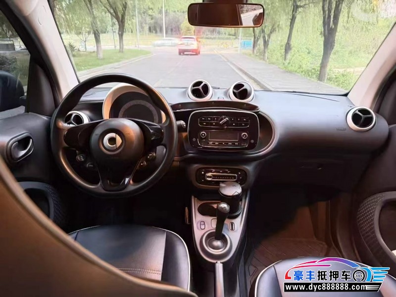 18年奔驰smart轿车抵押车出售