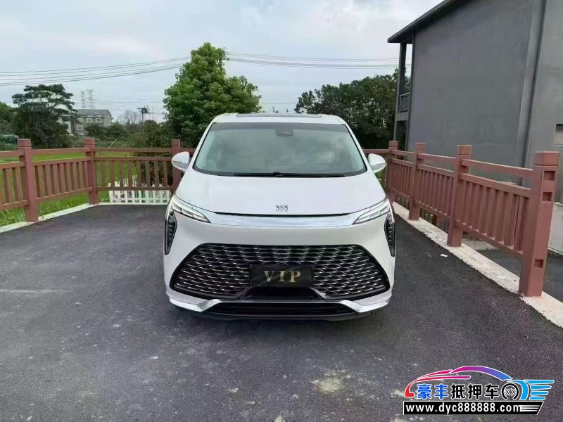 抵押车出售24年别克世纪轿车
