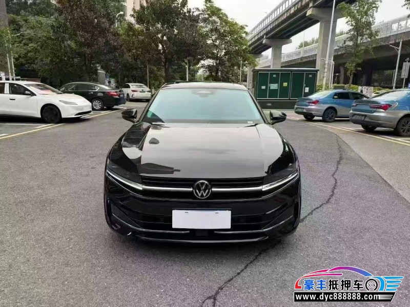 抵押车出售25年大众迈腾轿车