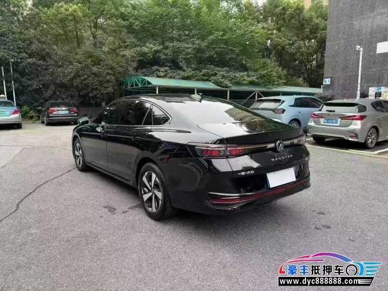 25年大众迈腾轿车抵押车出售