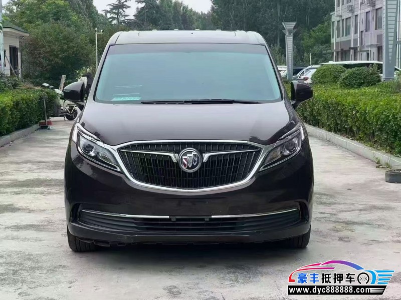 抵押车出售17年别克GL8轿车