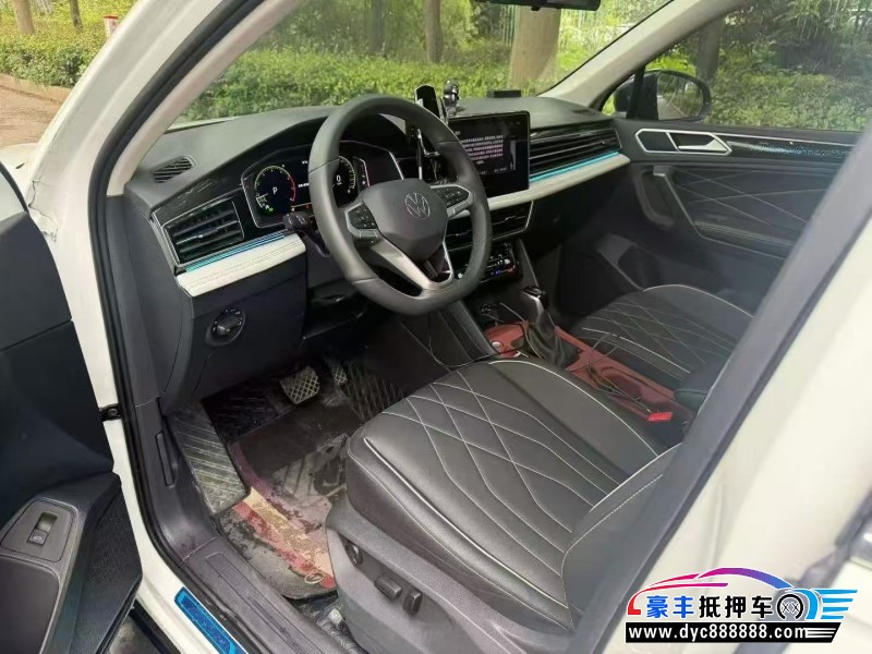 25年大众途观轿车抵押车出售