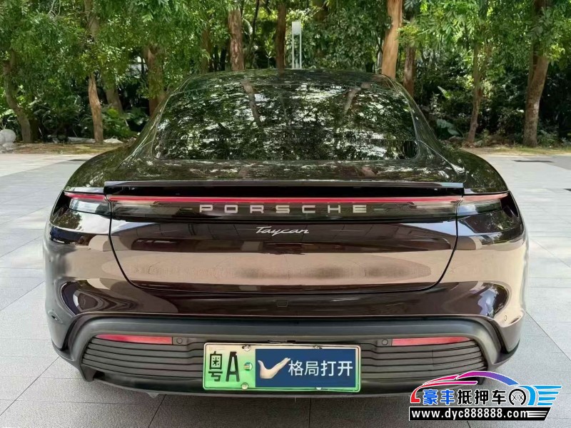 22年保时捷TaYcan轿车抵押车出售