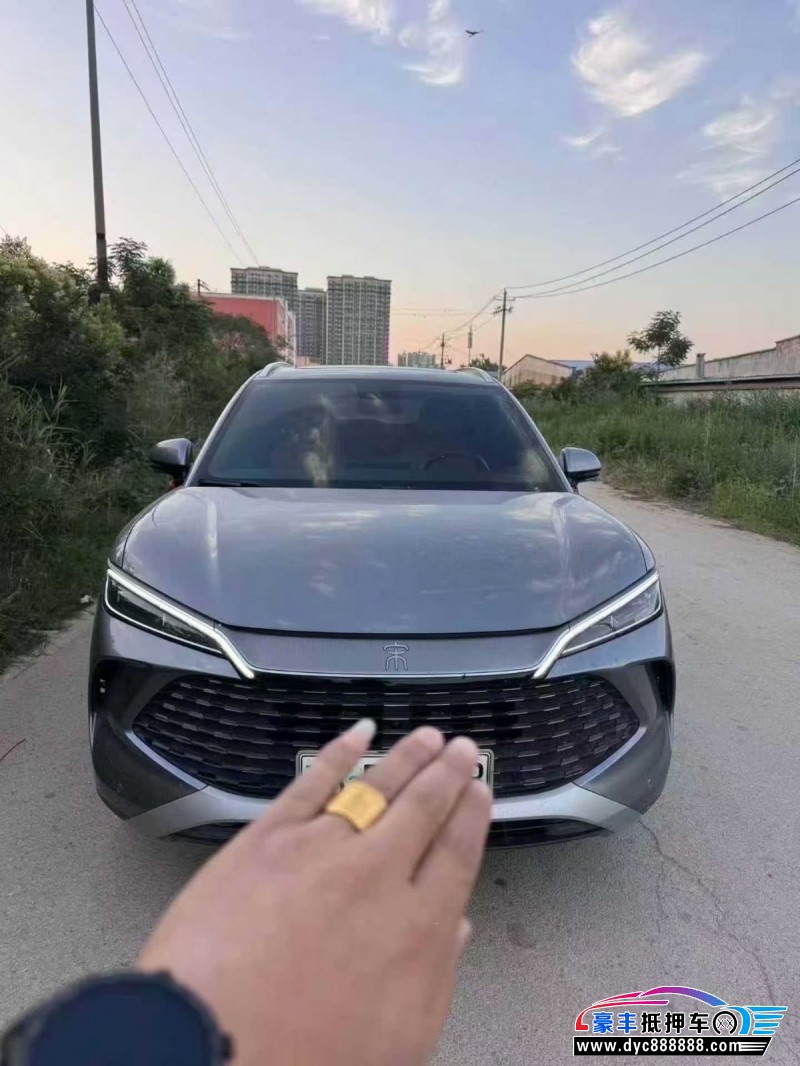 25年比亚迪宋轿车抵押车出售