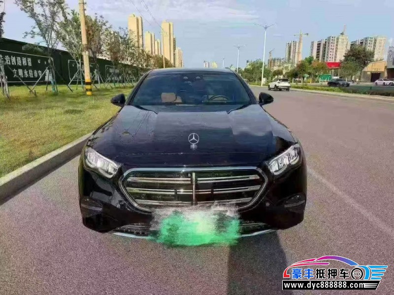 25年奔驰E轿车抵押车出售