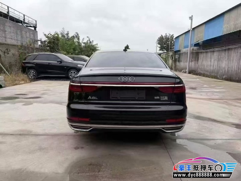 20年奥迪A8L轿车抵押车出售