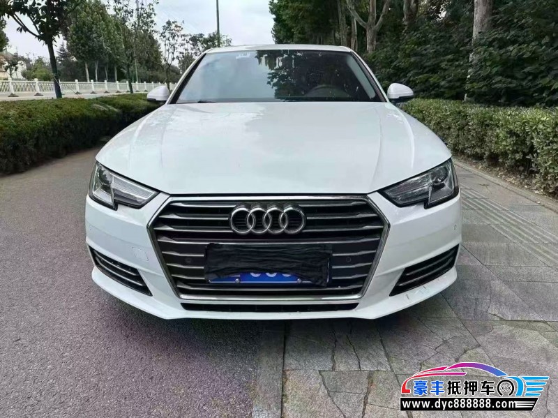 抵押车出售18年奥迪A4轿车