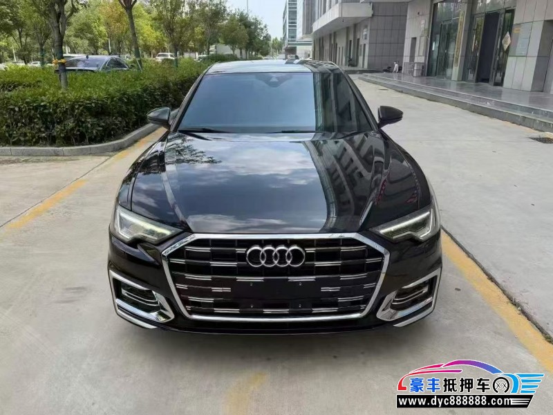 抵押车出售19年奥迪A6L轿车