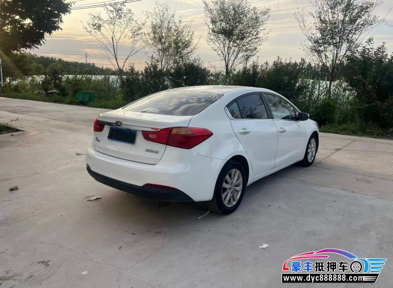 13年起亚K3轿车抵押车出售