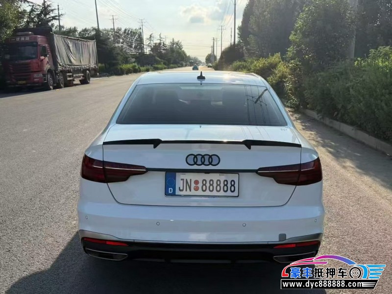 23年奥迪A4轿车抵押车出售