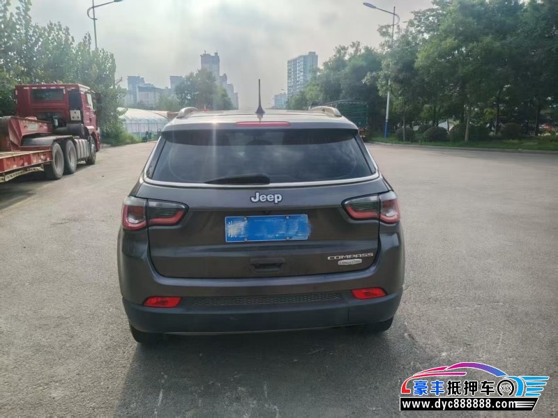 17年Jeep指南者轿车抵押车出售