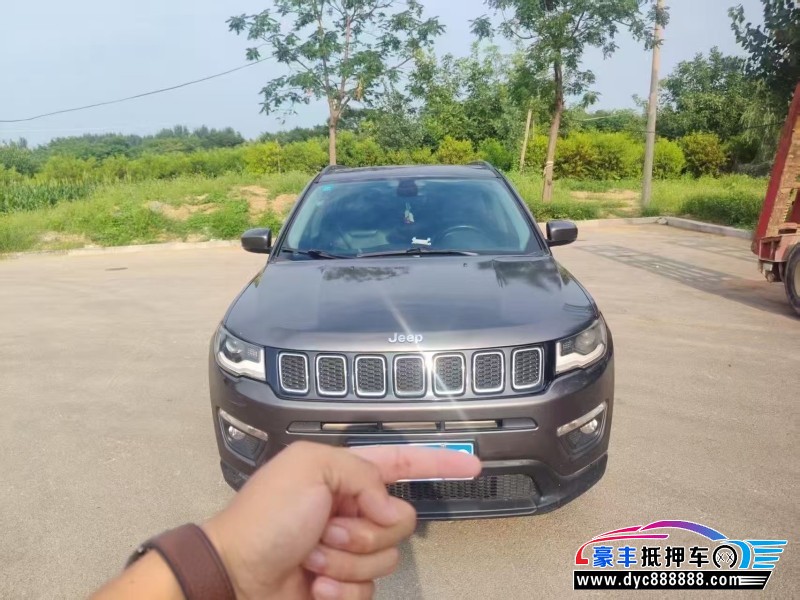 17年Jeep指南者轿车抵押车出售