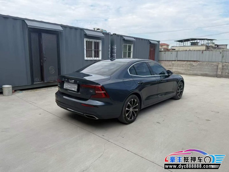 21年沃尔沃S60轿车抵押车出售