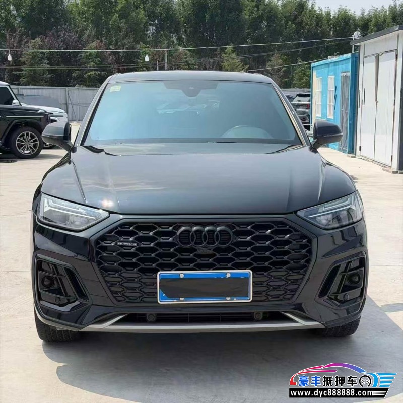 抵押车出售22年奥迪Q5轿车