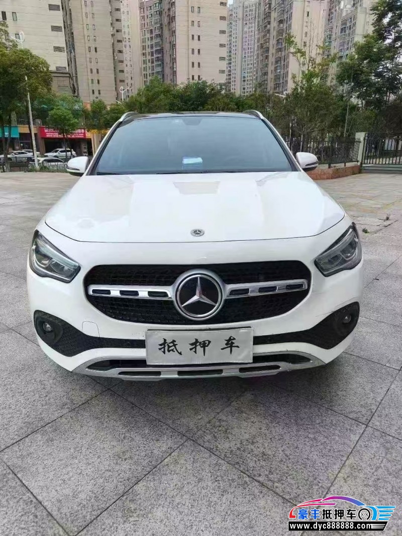 21年奔驰GLA轿车抵押车出售