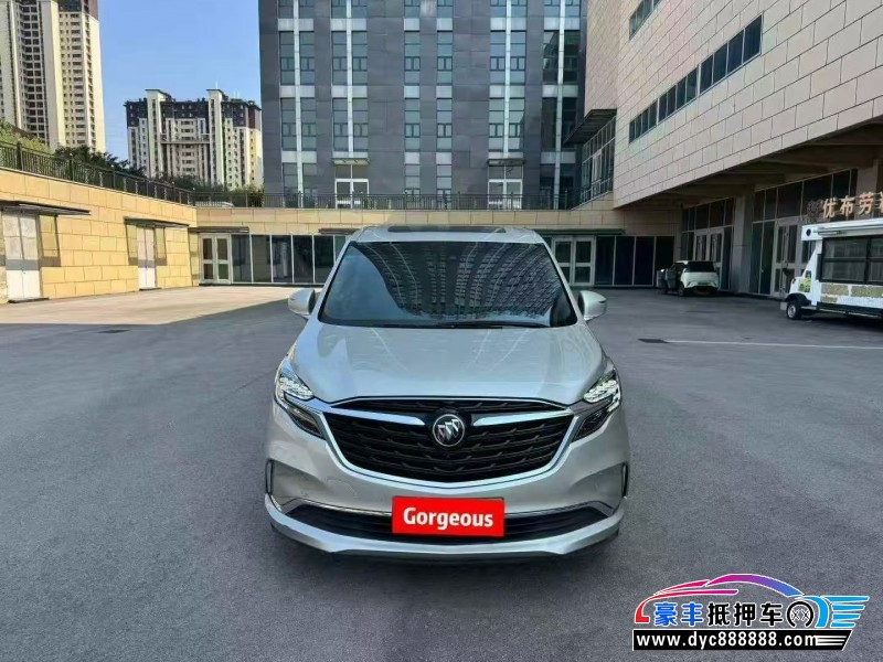 抵押车出售21年别克GL8轿车