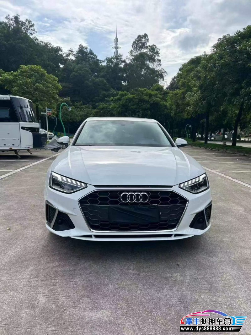 抵押车出售24年奥迪A4轿车