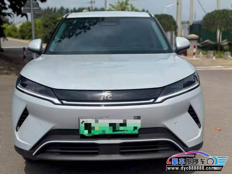 抵押车出售26年比亚迪元轿车