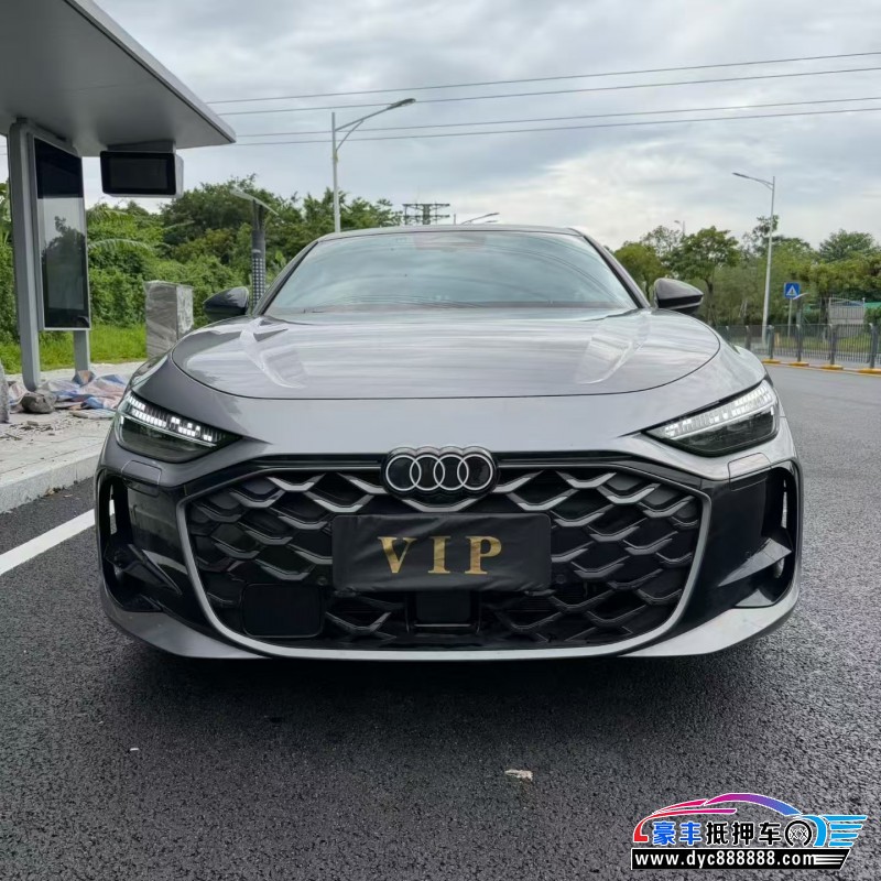 抵押车出售25年奥迪A5轿车
