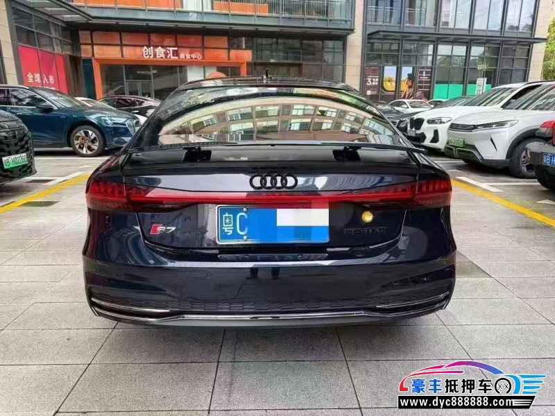 19年奥迪A7轿车抵押车出售