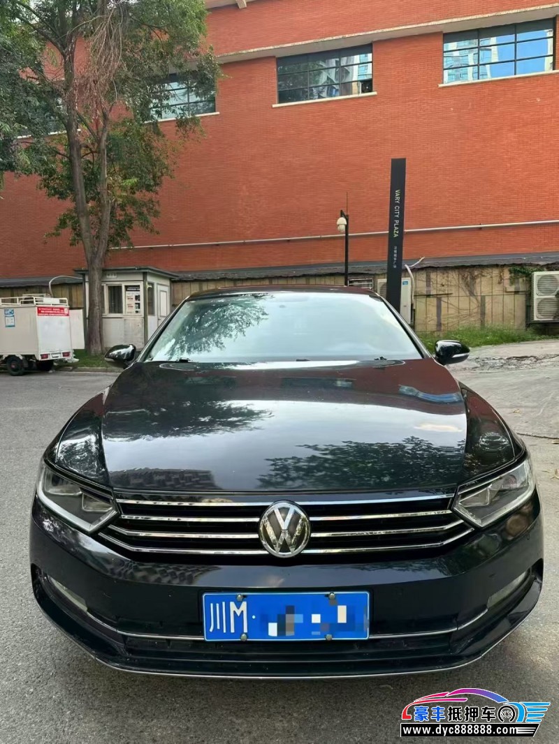 18年大众迈腾轿车抵押车出售