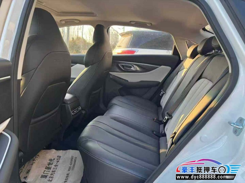 25年北汽新能源EU系列轿车抵押车出售