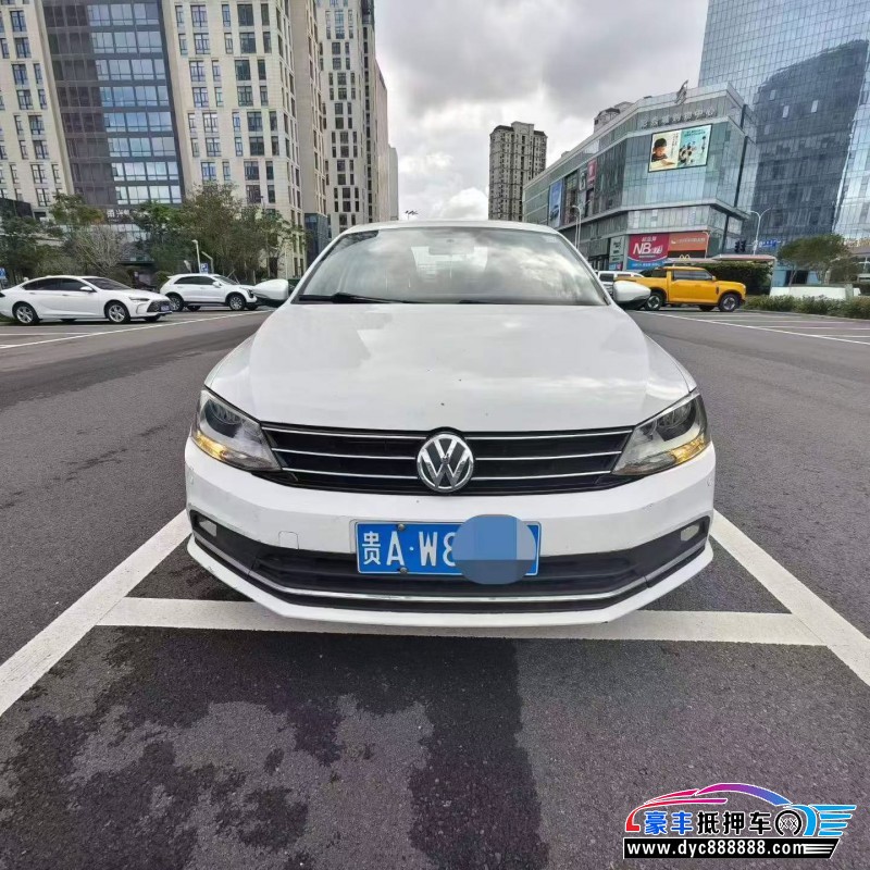 抵押车出售19年大众速腾轿车