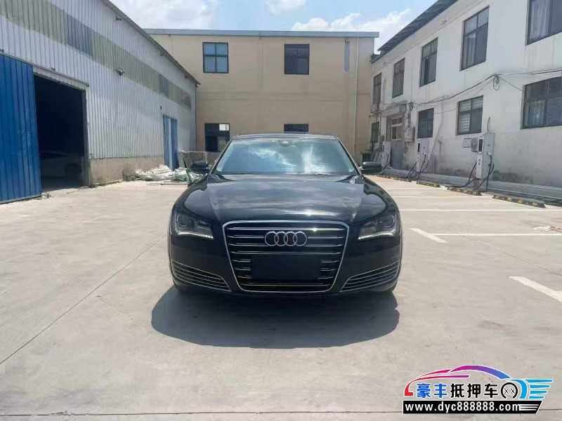 抵押车出售14年奥迪A8轿车