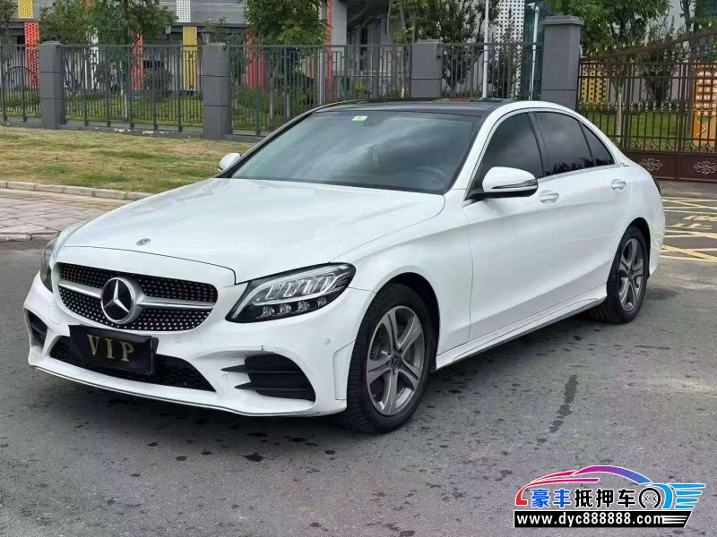 21年奔驰C轿车抵押车出售