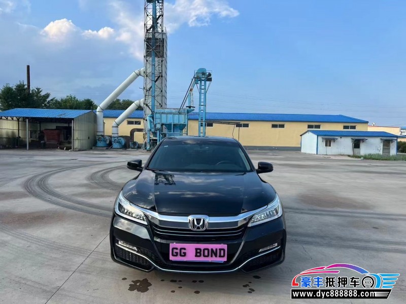抵押车出售18年本田雅阁轿车