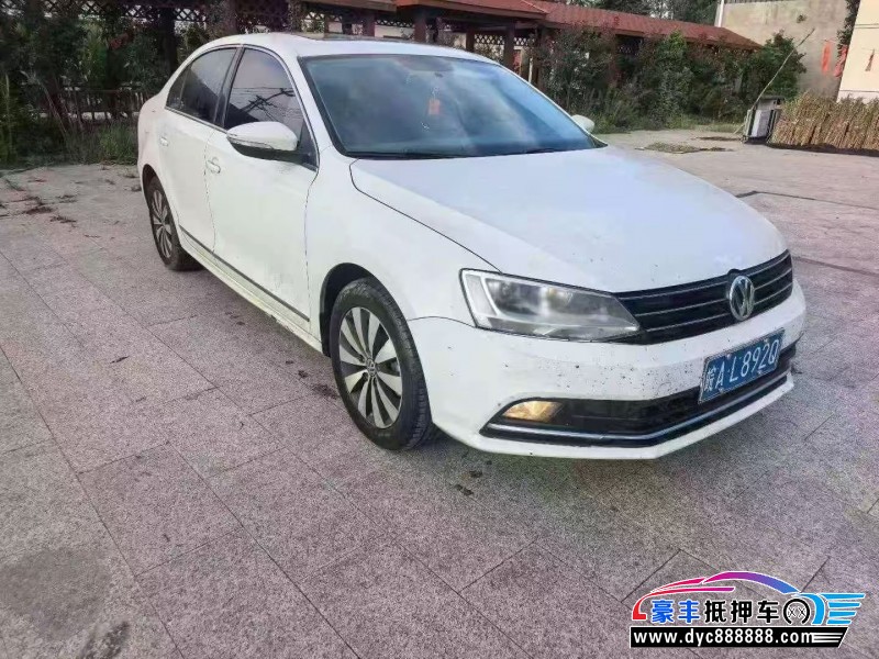 18年大众速腾轿车抵押车出售