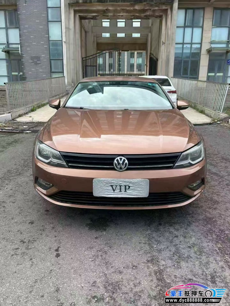 抵押车出售16年大众凌渡轿车
