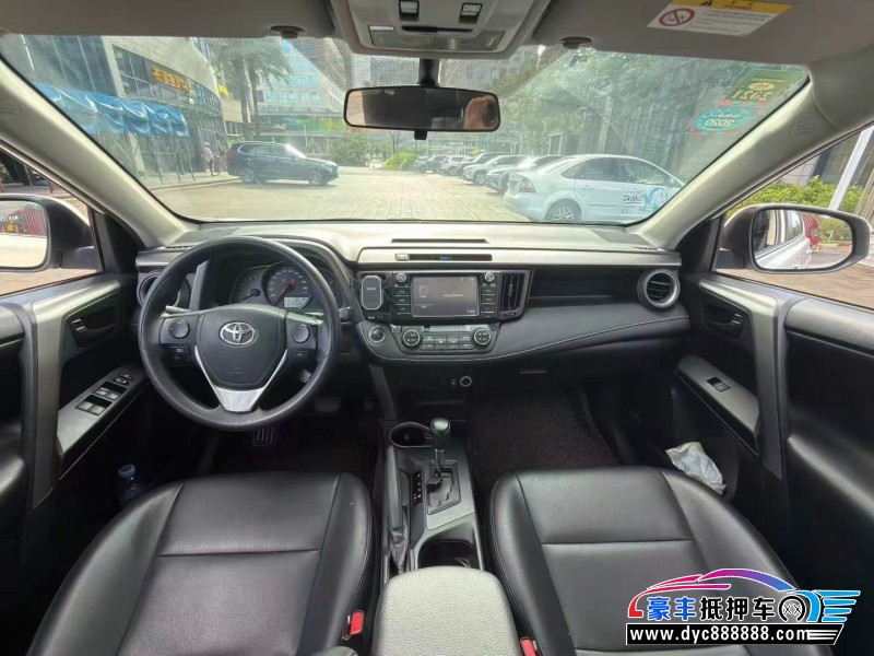 19年丰田RAV4轿车抵押车出售