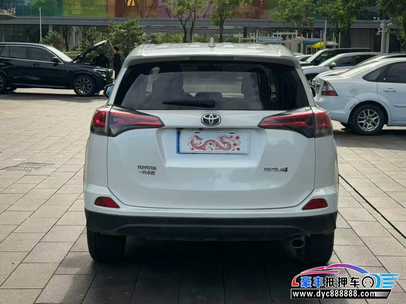 19年丰田RAV4轿车抵押车出售