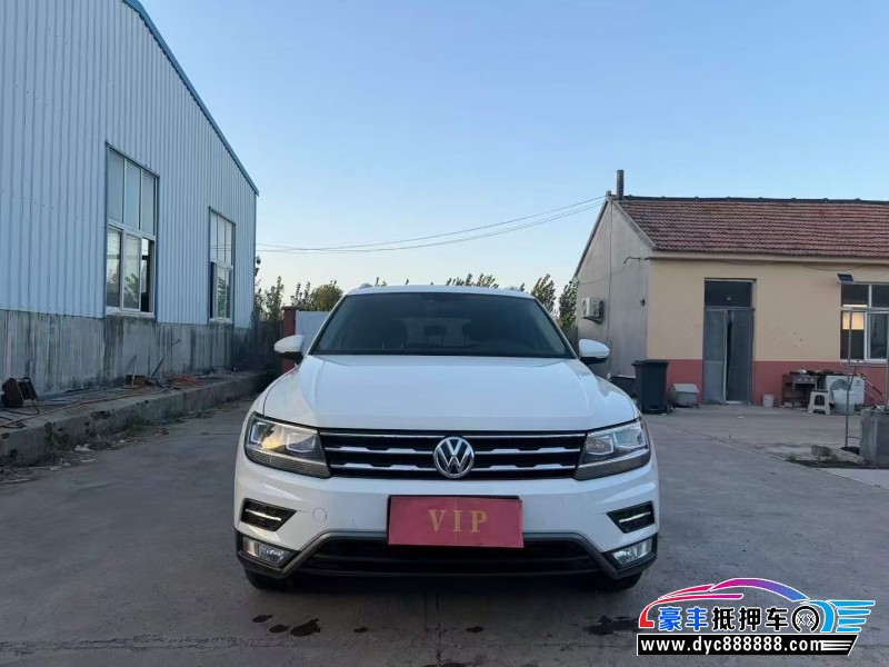 抵押车出售18年大众途观轿车