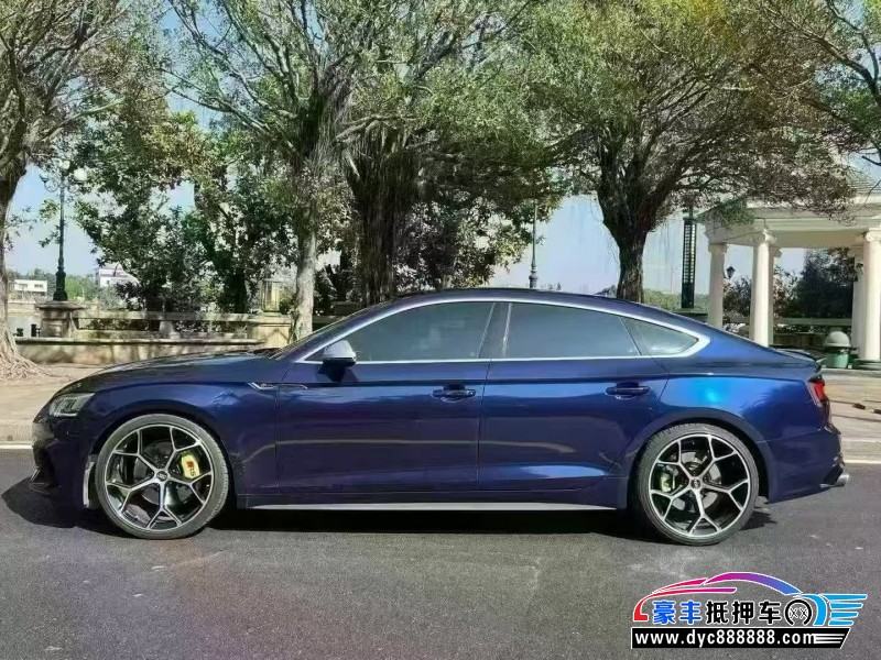 19年奥迪A5轿车抵押车出售
