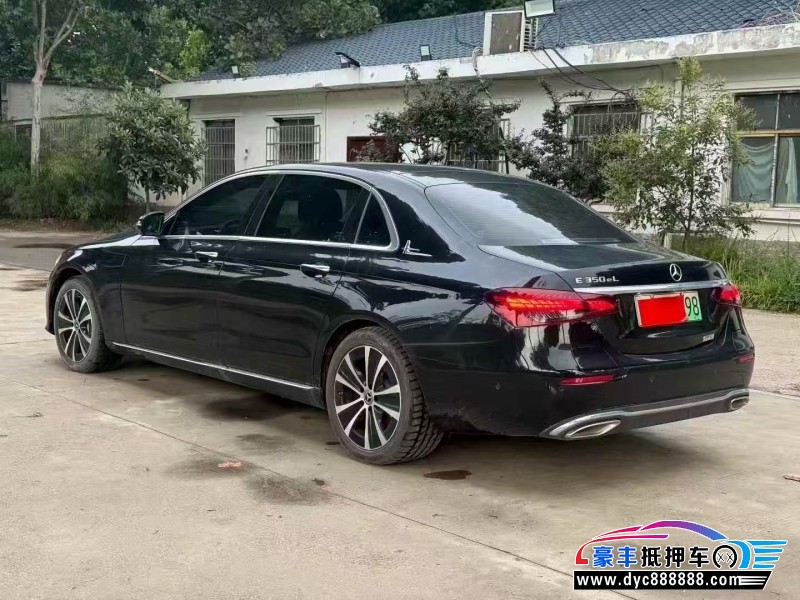 23年奔驰E轿车抵押车出售