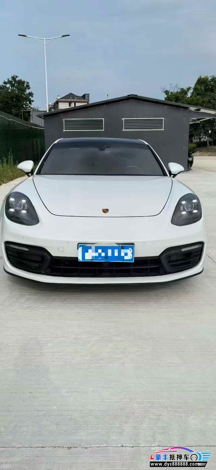 抵押车出售23年保时捷帕纳梅拉轿车
