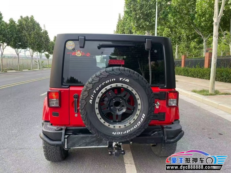 15年Jeep牧马人轿车抵押车出售